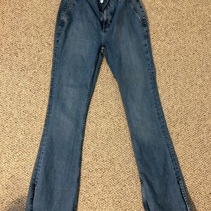 We The Free Vintage Wash Flare Jeans - Classic Blue Sz 30 stretches